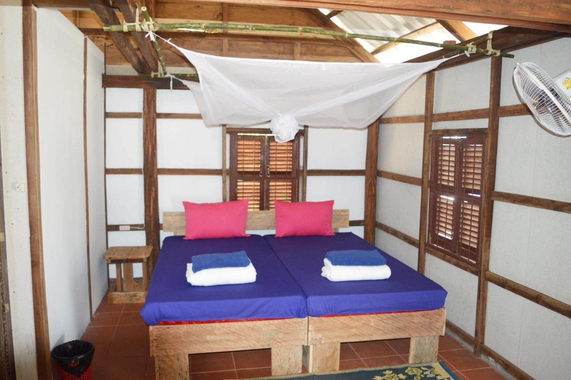 Palm Beach Bungalow Resort Prek Svay Village Dış mekan fotoğraf