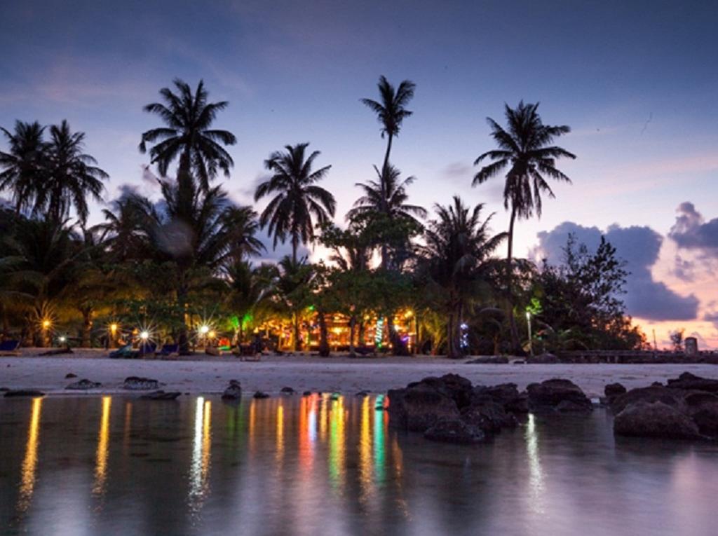 Palm Beach Bungalow Resort Prek Svay Village Dış mekan fotoğraf