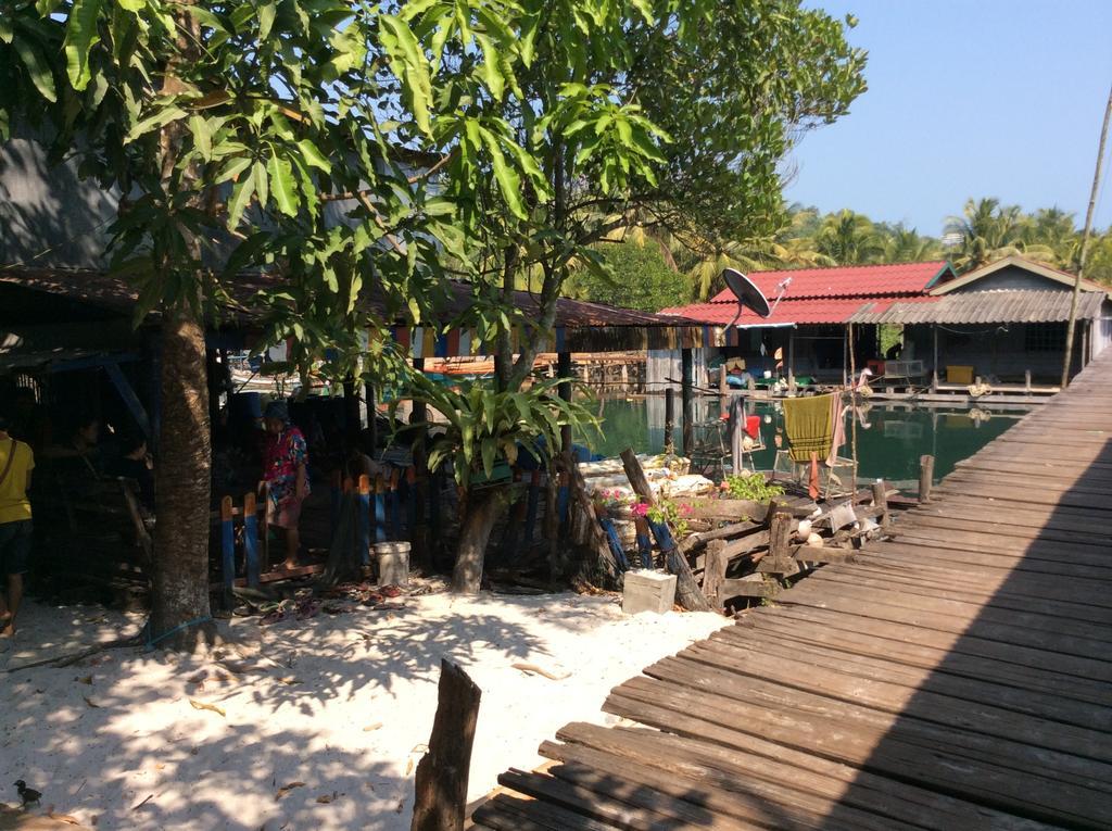 Palm Beach Bungalow Resort Prek Svay Village Dış mekan fotoğraf